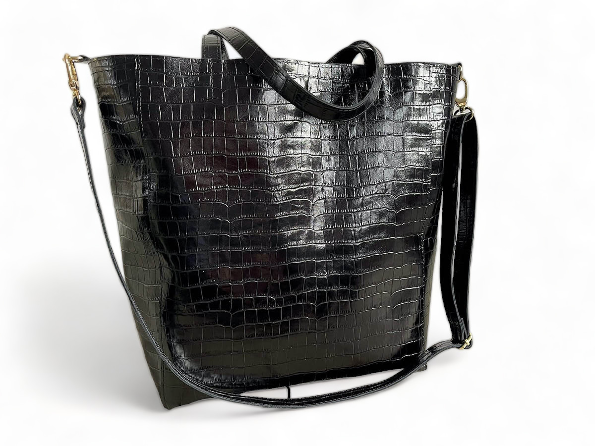 Luxurious Large Tote Bag that is Elegant and Spacious RedDamson